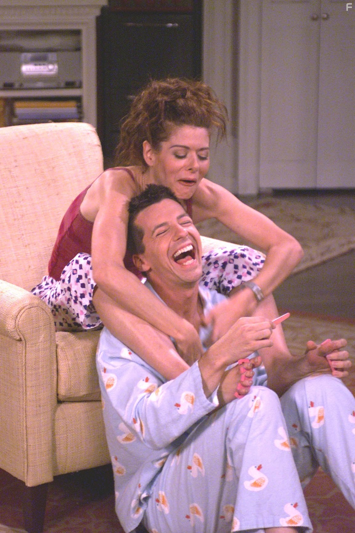Sean Hayes and Debra Messing in Уилл и Грейс (1998)