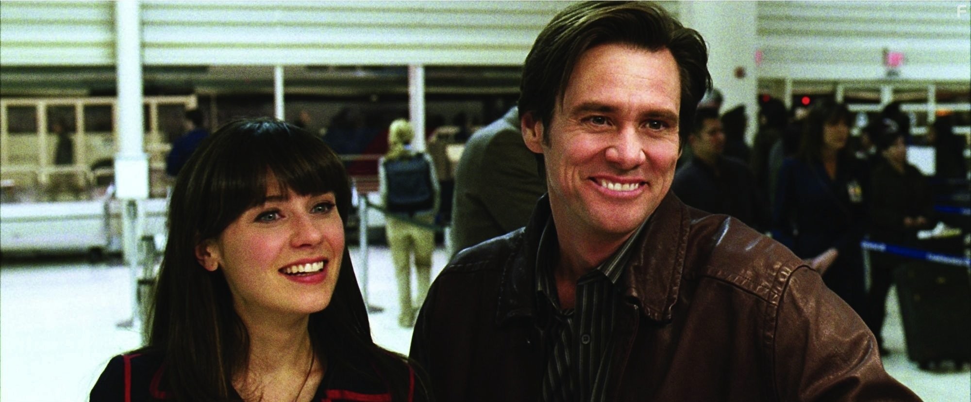 Jim Carrey and Zooey Deschanel in Всегда говори да (2008)