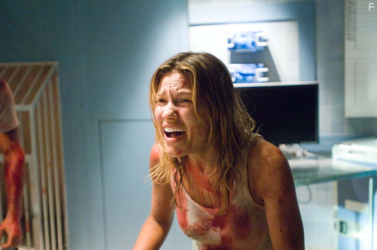 Kiele Sanchez in Пожираемые заживо (2008)