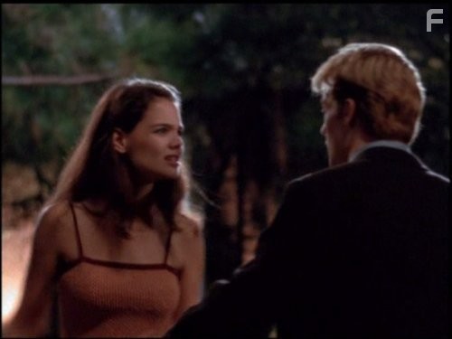 Katie Holmes in Бухта Доусона (1998)