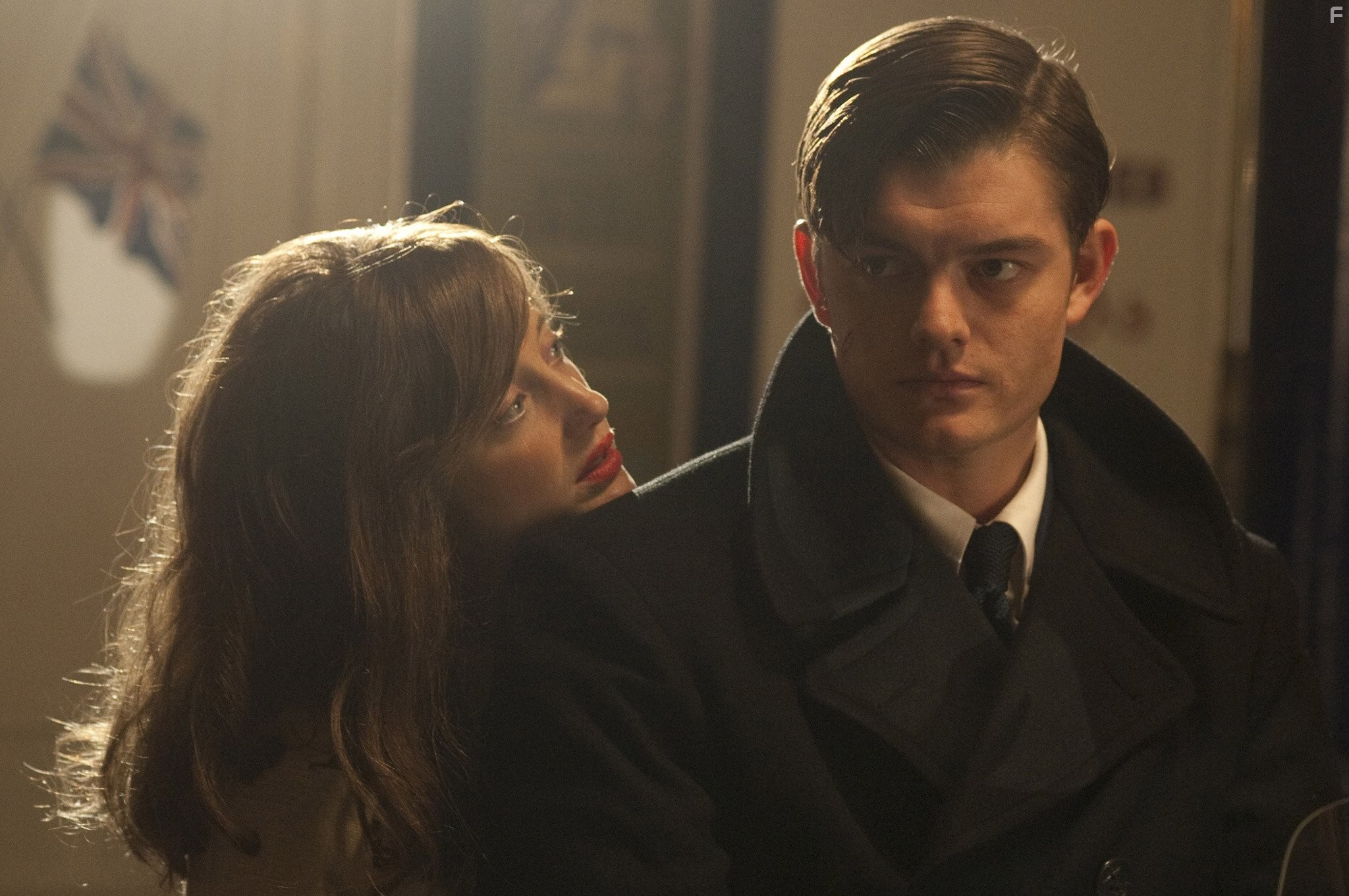 Sam Riley and Andrea Riseborough in Брайтонский леденец (2010)