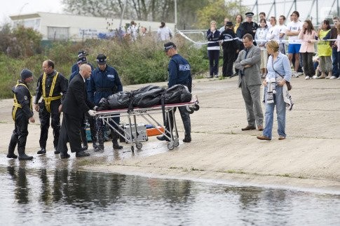 Janet McTeer and Hugh Bonneville in Пять дней (2007)