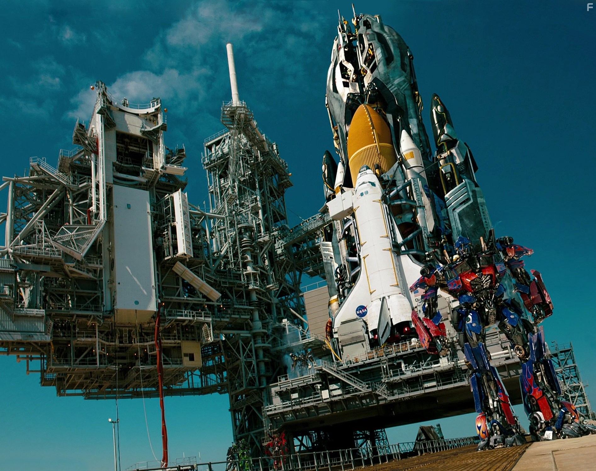 Трансформеры 3: Тёмная сторона Луны (2011)