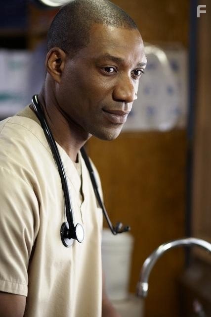 Arnold Pinnock in Военный госпиталь (2011)