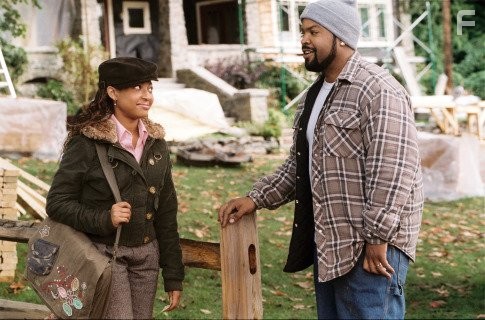 Ice Cube and Aleisha Allen in Ну что, приехали: Ремонт (2007)