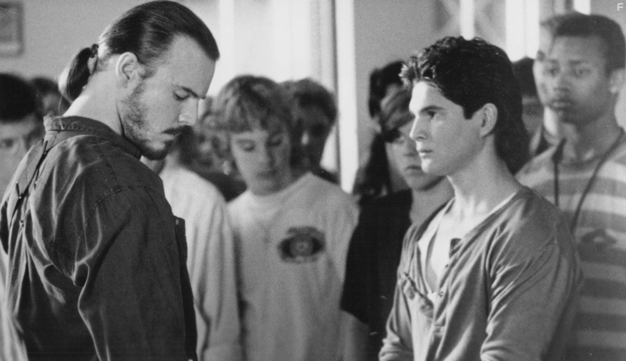 Andrew Divoff and George Perez in Игрушечные солдатики (1991)