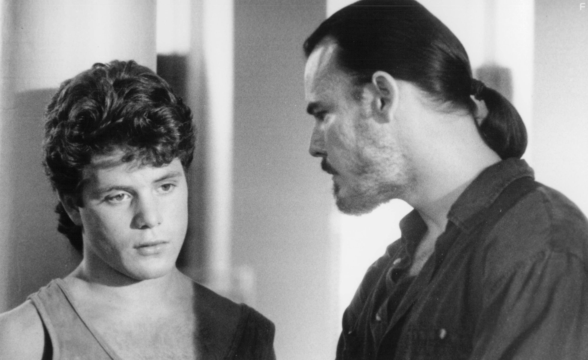 Sean Astin and Andrew Divoff in Игрушечные солдатики (1991)