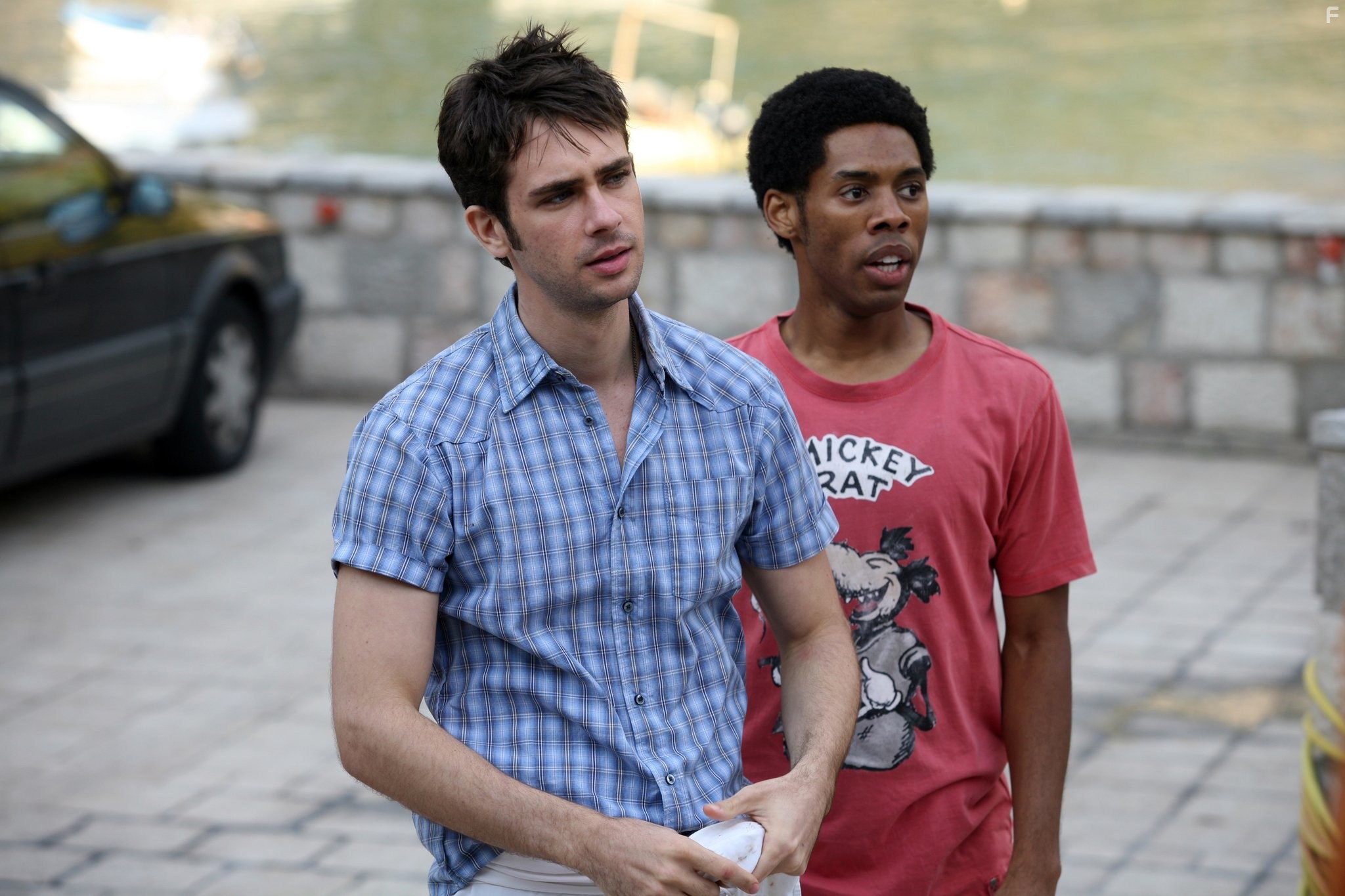 Scott Mechlowicz and Alphonso McAuley in Всем нужна Кэт (2011)
