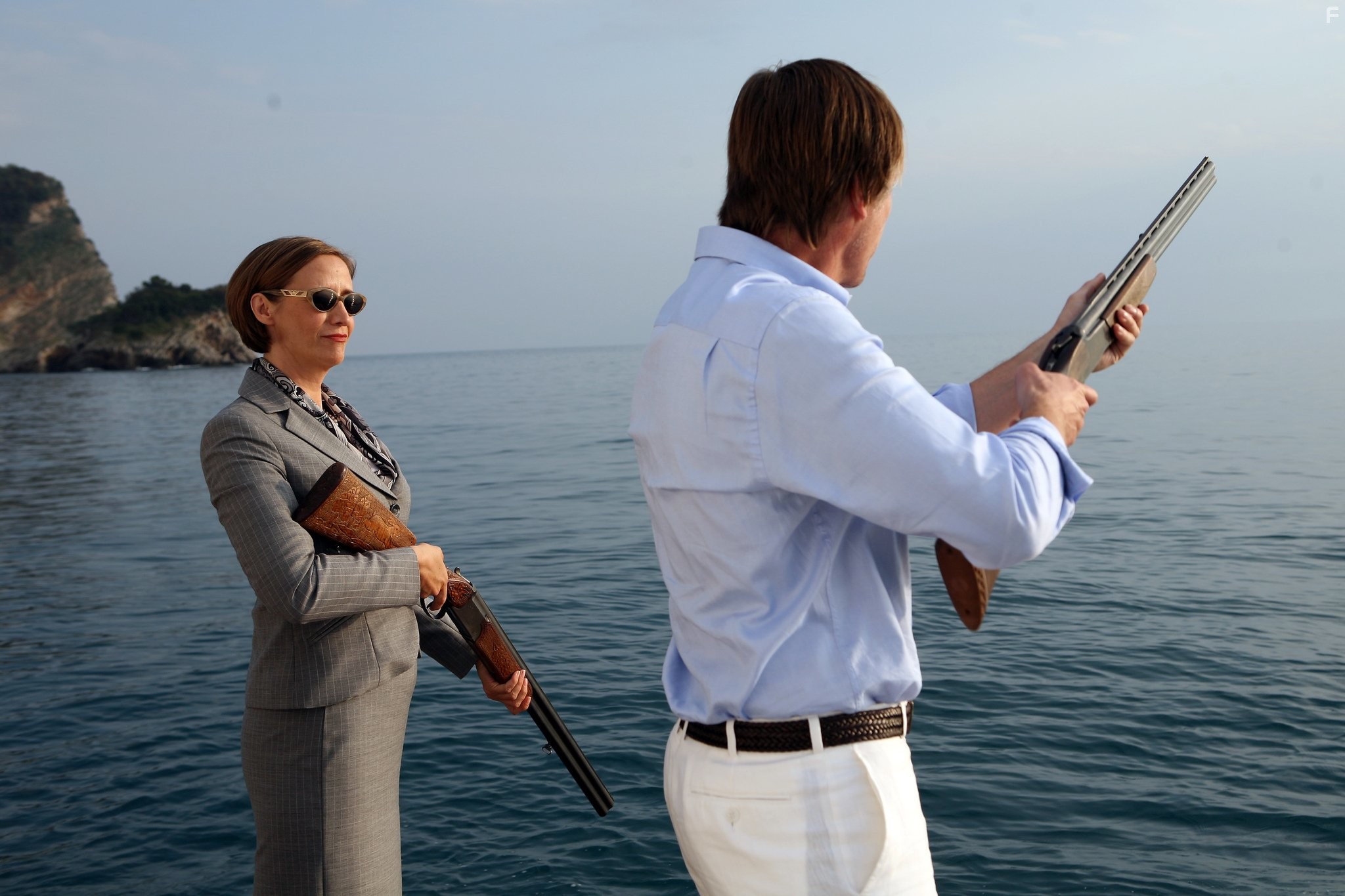 Janet McTeer in Всем нужна Кэт (2011)