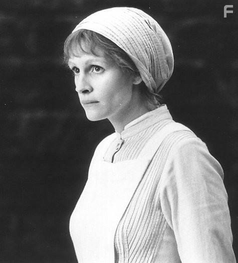 Julia Roberts in Мэри Райли (1996)