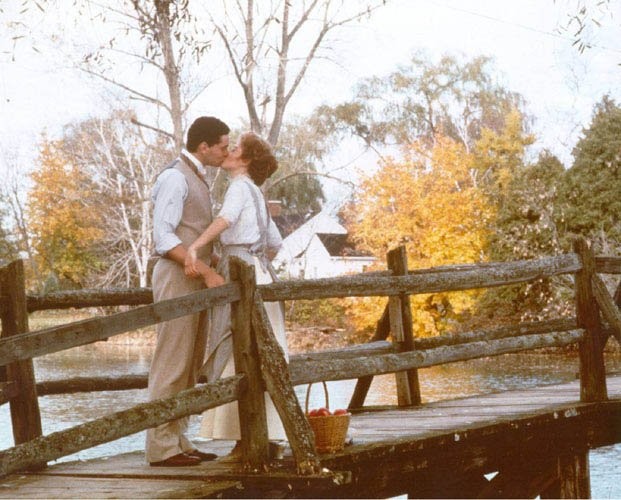 Megan Follows and Jonathan Crombie in Энн из Зеленых крыш-2 (1987)