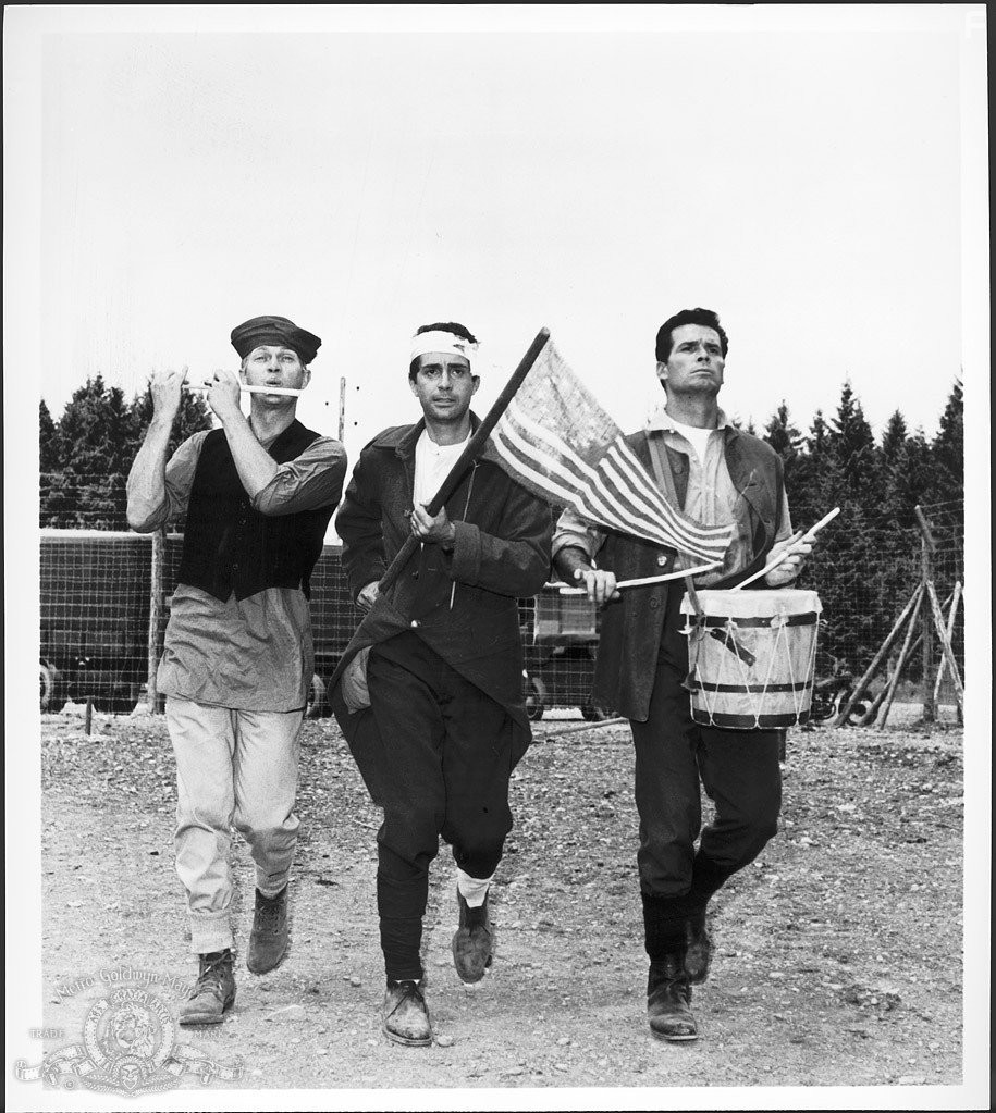 Steve McQueen, James Garner, and Jud Taylor in Большой побег (1963)