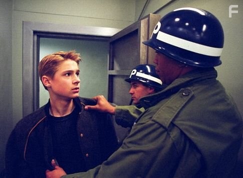 James Kirk in Похищенный (2002)