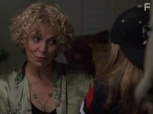 Joanna Cassidy in Любовь вдовца (2002)