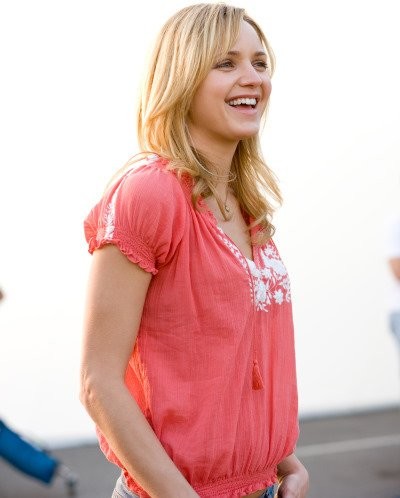 Jordana Spiro in Продавец (2009)