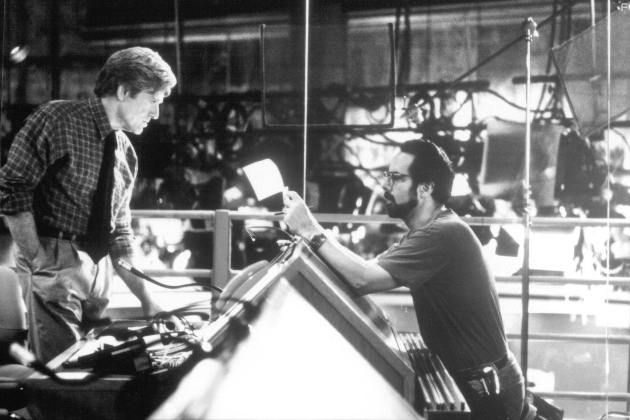Robert Redford and Jon Avnet in Близко к сердцу (1996)