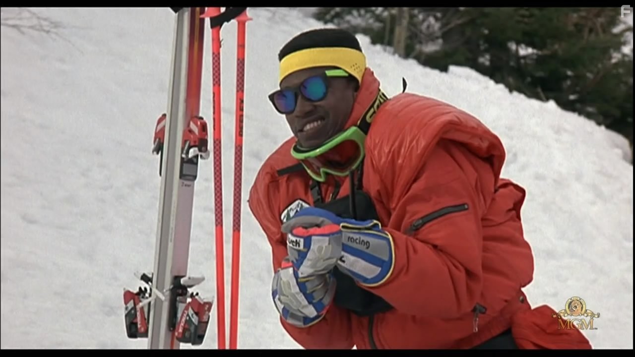 T.K. Carter in Лыжный патруль (1990)
