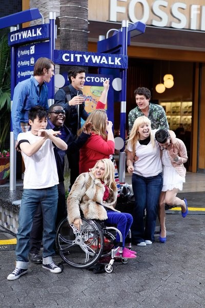 Abraham Lim, Blake Jenner, Ali Stroker, Lily Mae Harrington, Mario Bonds, Shanna Henderson, and Nellie Veitenheimer in Проект 'Лузеры' (2011)