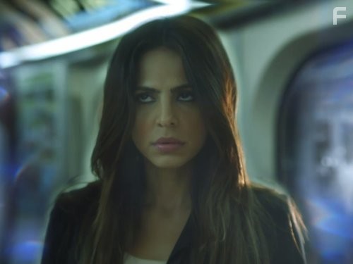 Azita Ghanizada in Люди Альфа (2011)