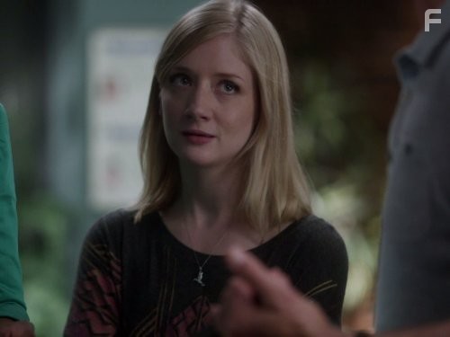 Erin Way in Люди Альфа (2011)