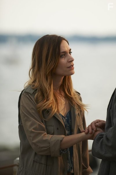 Kathleen Munroe in Люди Альфа (2011)