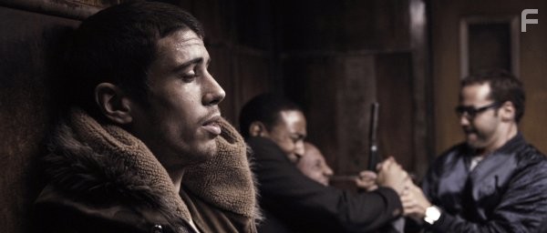 Jeremy Piven and Toby Kebbell in Рок-н-рольщик (2008)