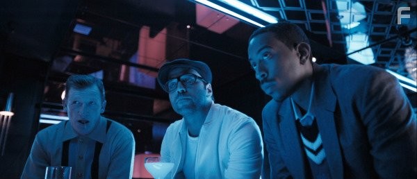 Jeremy Piven, Ludacris, and Geoff Bell in Рок-н-рольщик (2008)