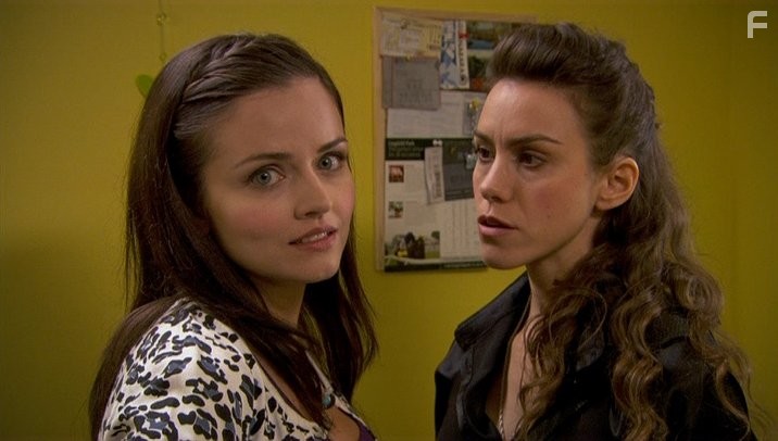 Emily Bruni and Vera Filatova in Пип шоу (2003)