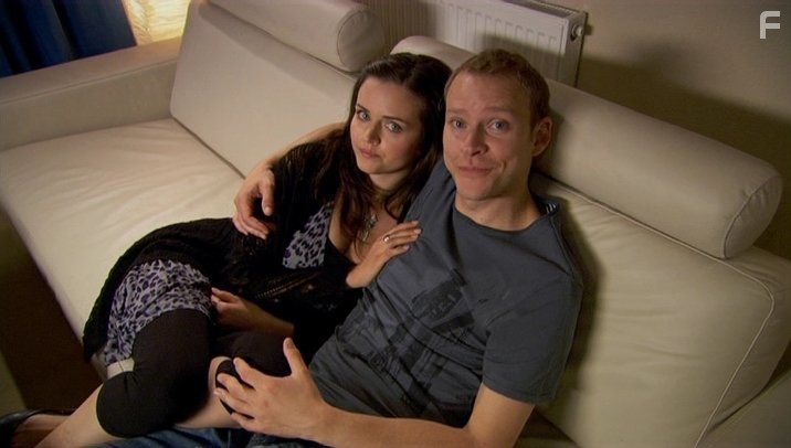 Robert Webb and Vera Filatova in Пип шоу (2003)