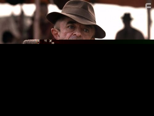 Michael J. Anderson in Карнавал (2003)