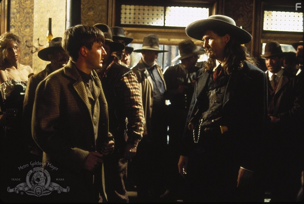 David Arquette and Jeff Bridges in Дикий Билл (1995)