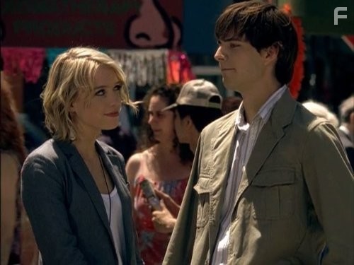 Alexz Johnson and Kristopher Turner in Звезда-малолетка (2004)