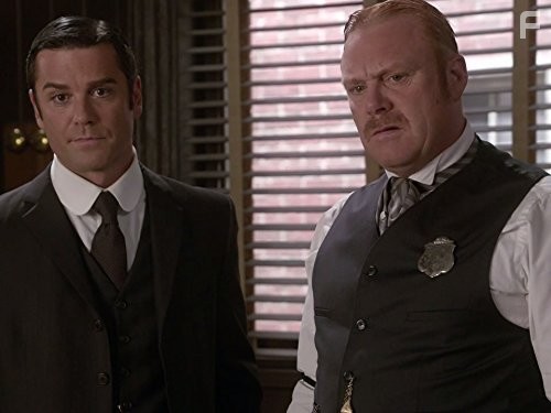 Yannick Bisson and Thomas Craig in Расследования Мердока (2008)