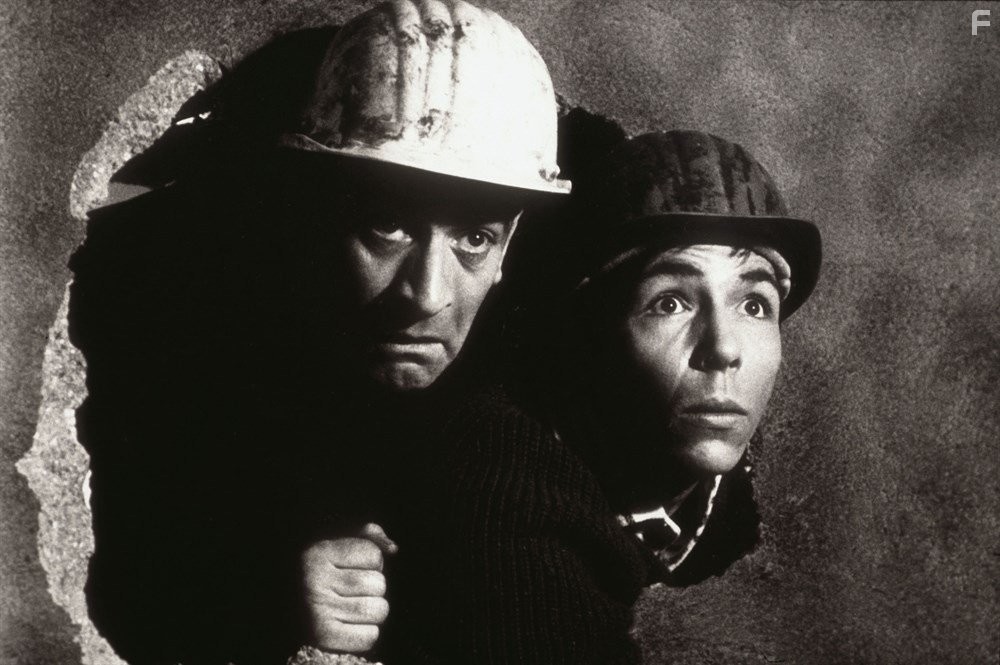 Louis de Fun?s in Let's Rob the Bank (1964)