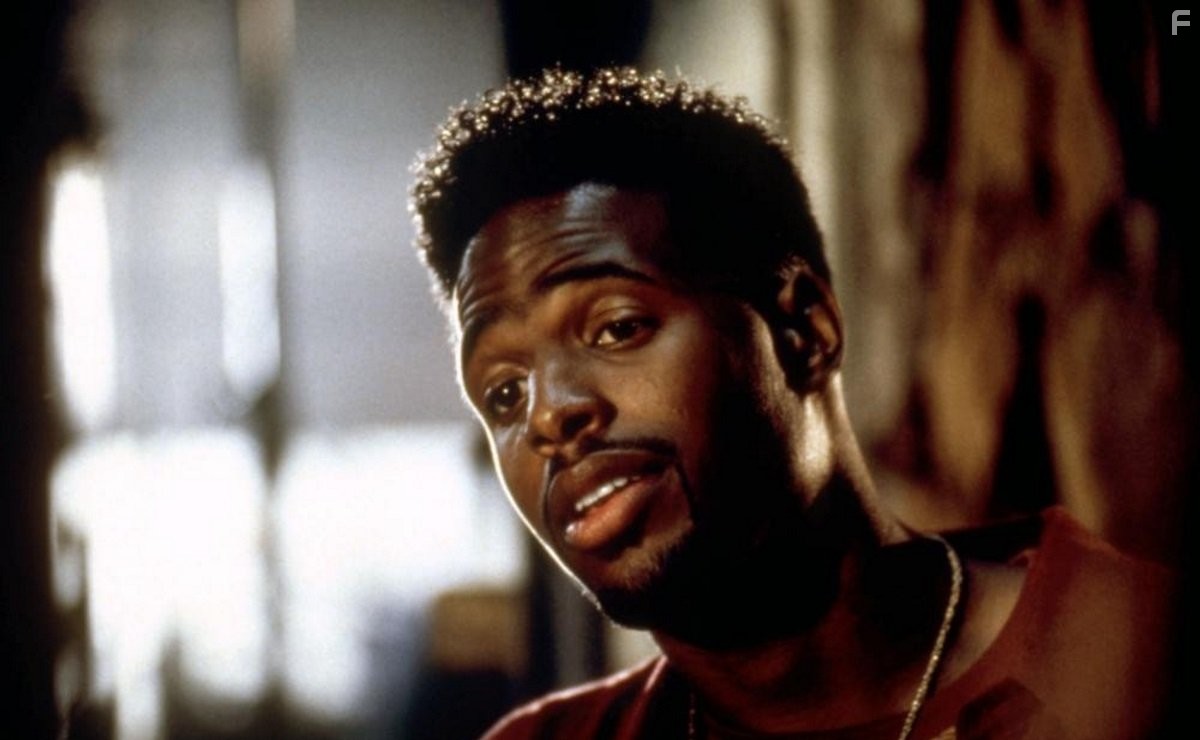 Shawn Wayans in Не грози южному централу, попивая сок у себя в квартале (1996)