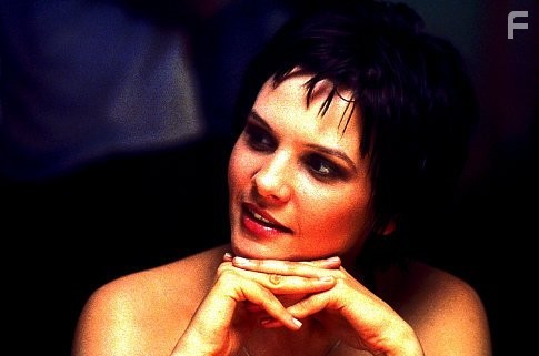 Maya Stange in Логика измены (2002)