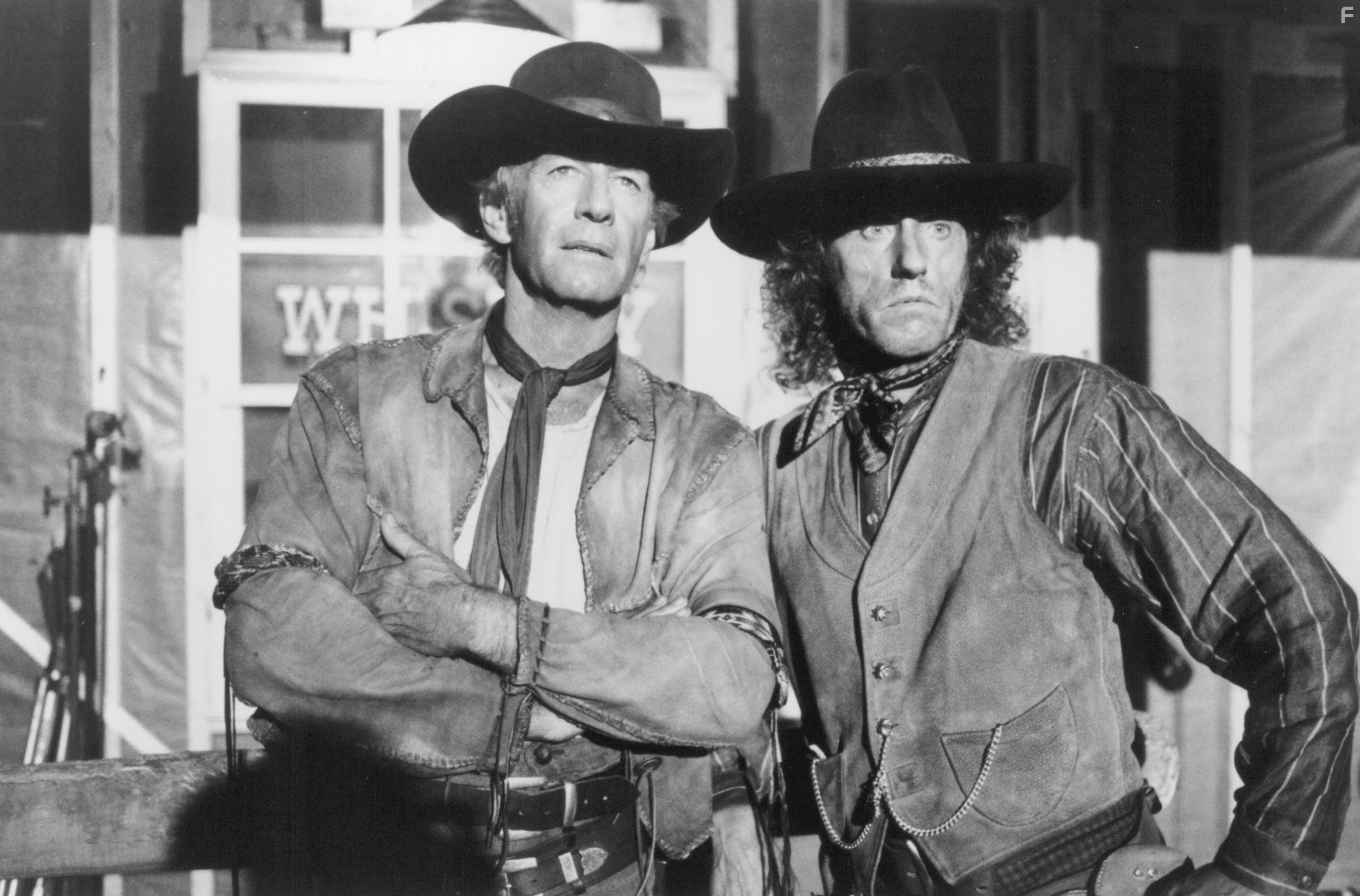 Paul Hogan and Roger Daltrey in Джек - молния (1994)