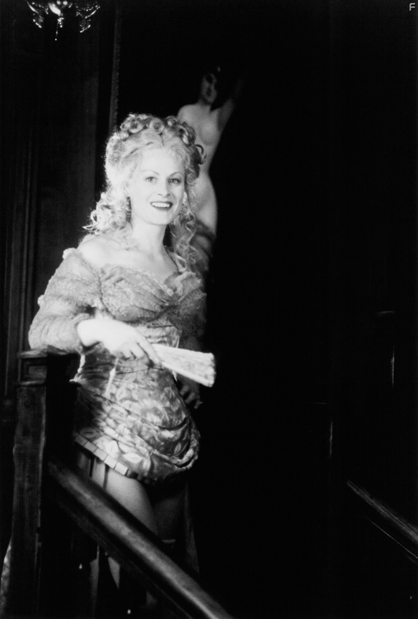 Beverly D'Angelo in Джек - молния (1994)