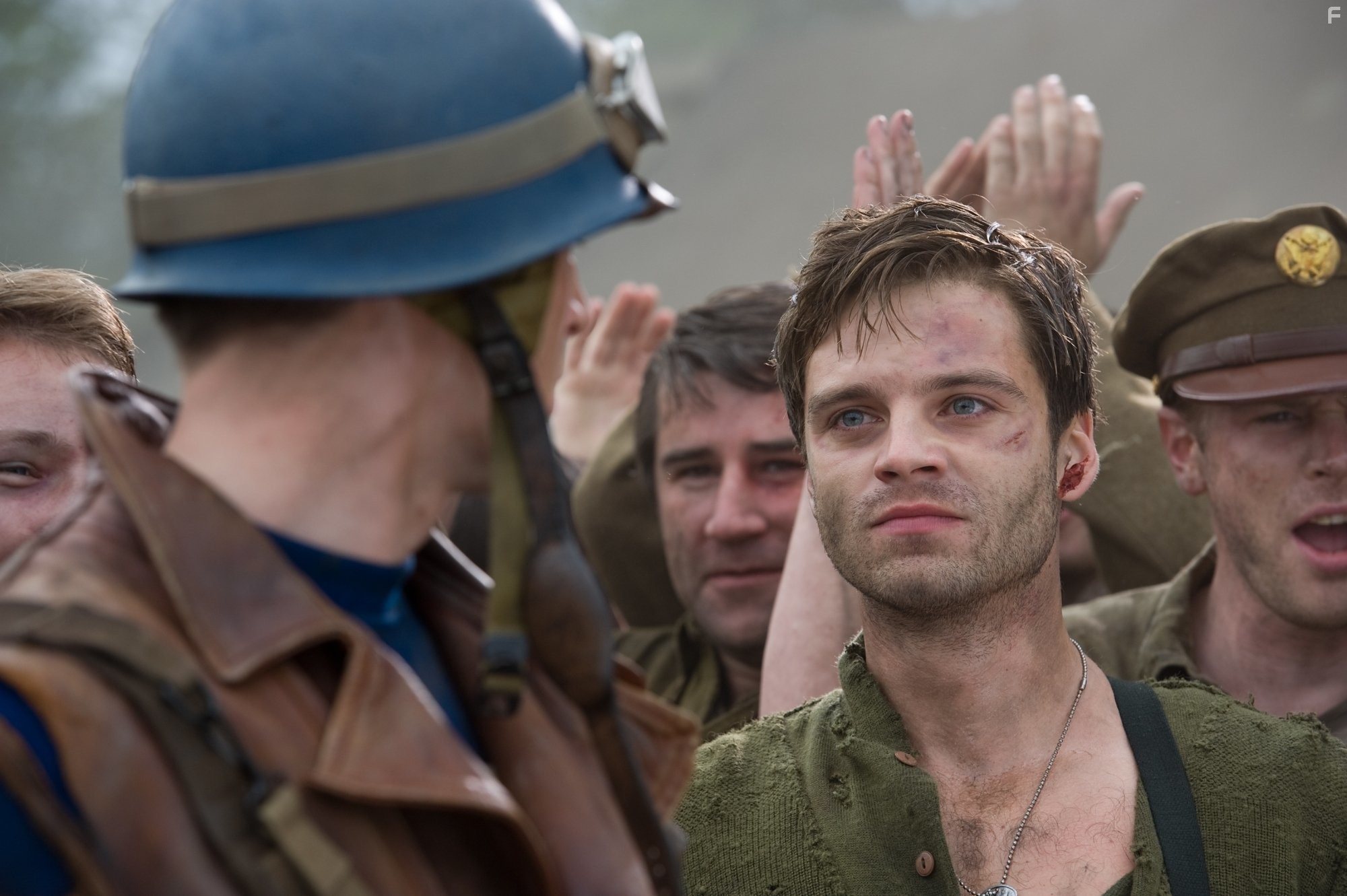 Chris Evans and Sebastian Stan in Первый мститель (2011)