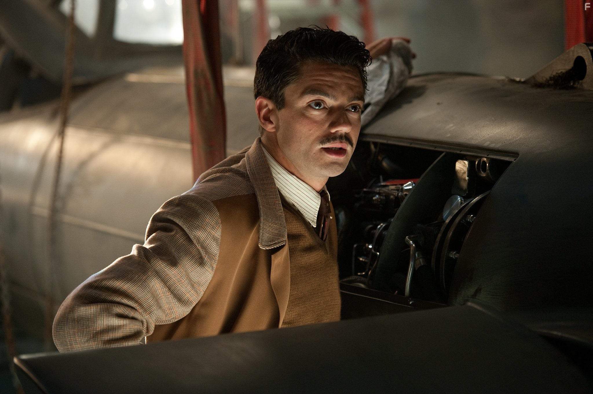 Dominic Cooper in Первый мститель (2011)