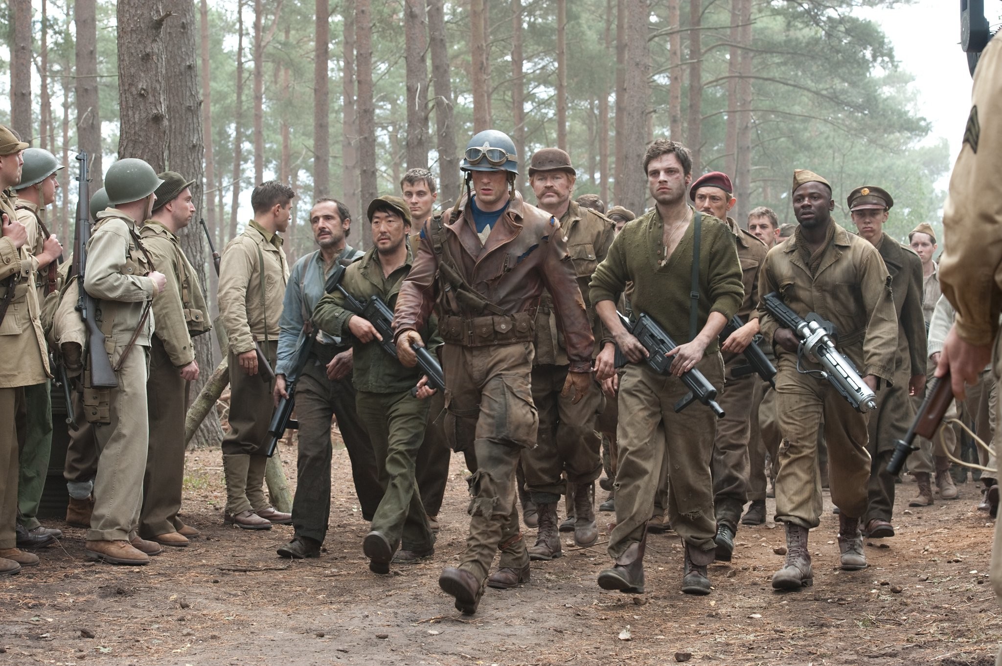 Kenneth Choi, Chris Evans, JJ Feild, Neal McDonough, Bruno Ricci, Derek Luke, and Sebastian Stan in Первый мститель (2011)