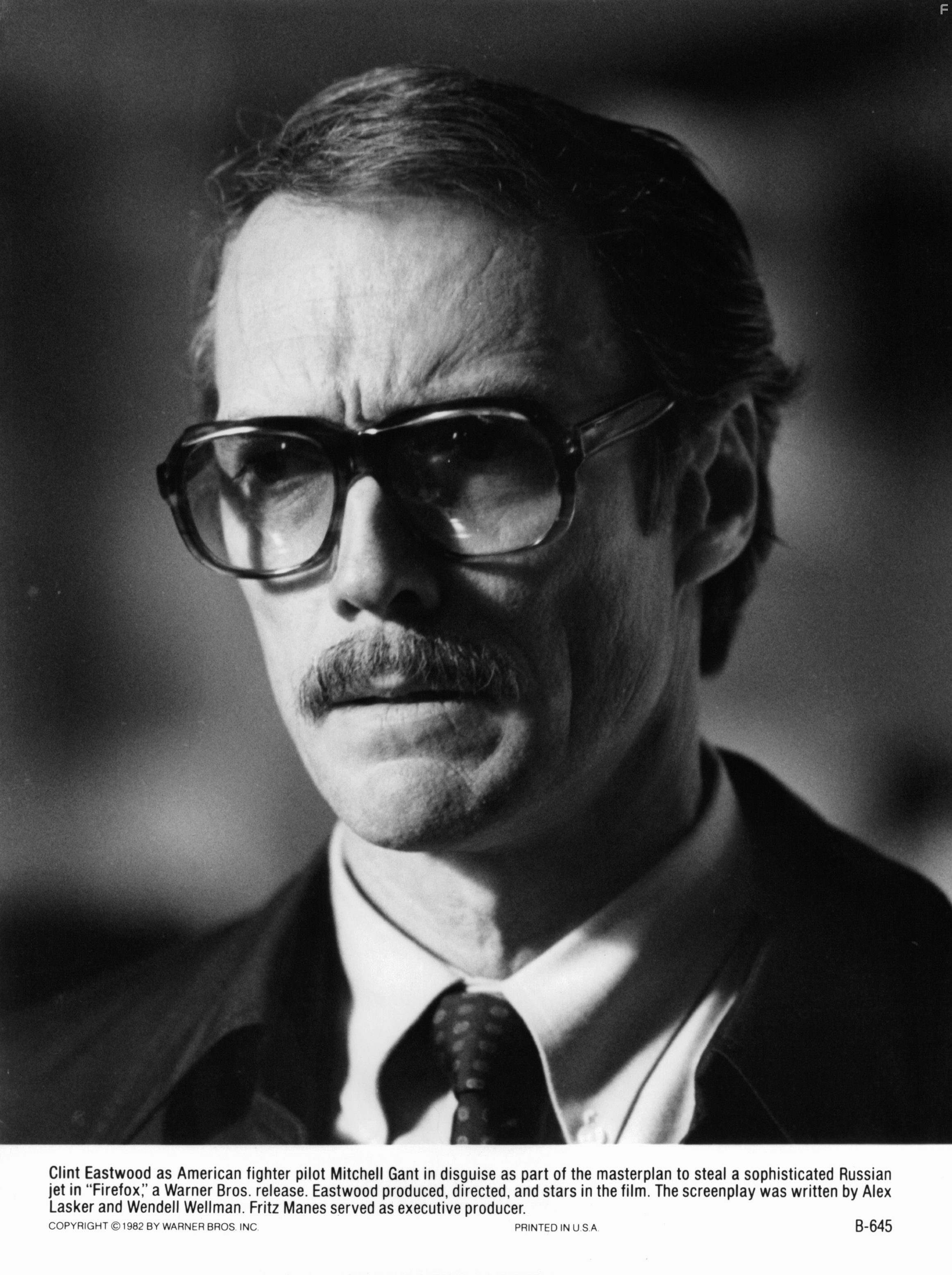 Clint Eastwood in Огненный лис (1982)