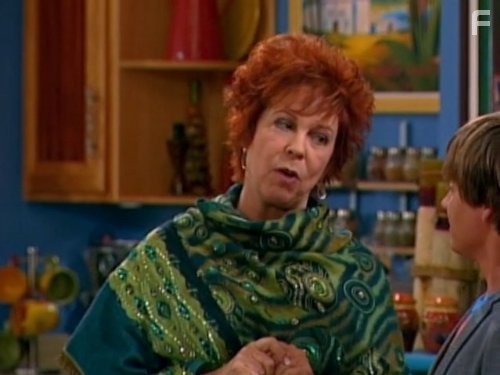 Vicki Lawrence in Ханна Монтана (2006)