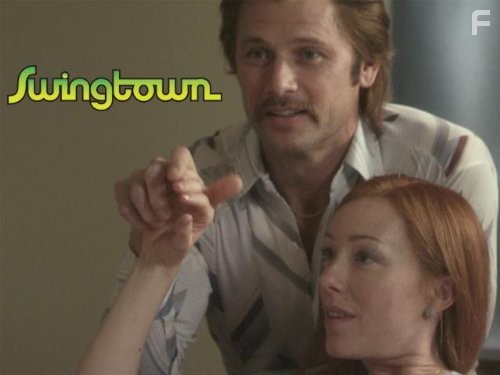 Molly Parker in Город свингеров (2008)