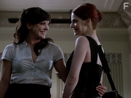 Femme Fatales (2011)