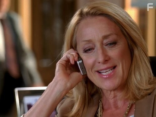 Patricia Wettig in Братья и сестры (2006)