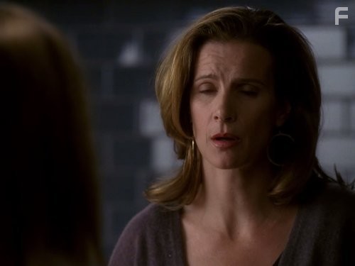 Rachel Griffiths in Братья и сестры (2006)