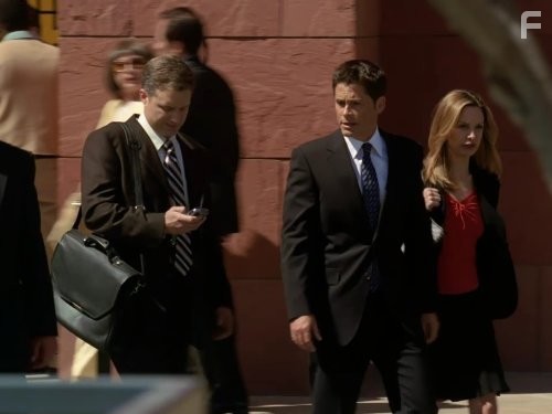 Rob Lowe and Calista Flockhart in Братья и сестры (2006)