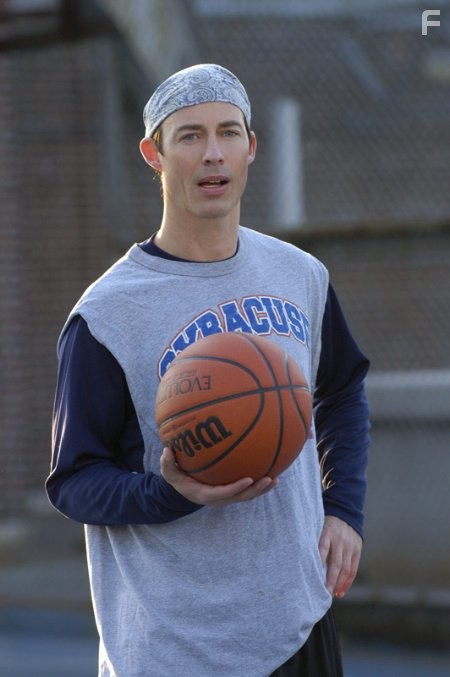 Tom Cavanagh in Love Monkey (2006)