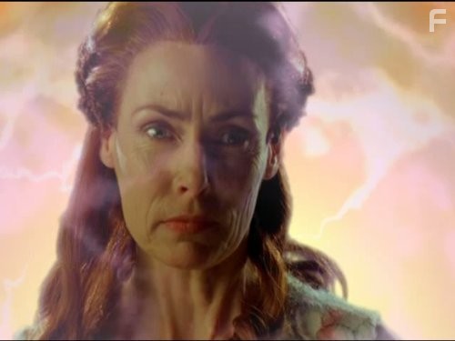 Peta Rutter in Power Rangers Mystic Force (2006)